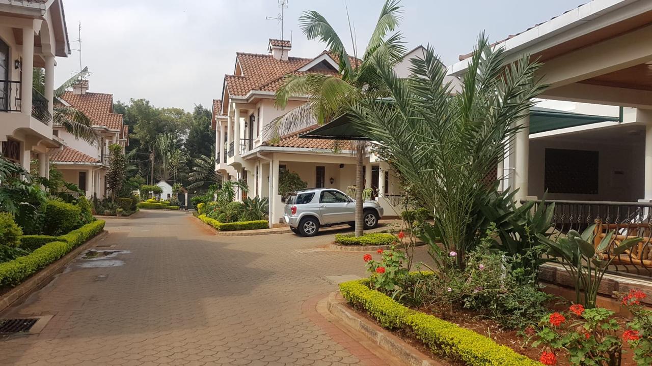 4 Bedroom Townhouse